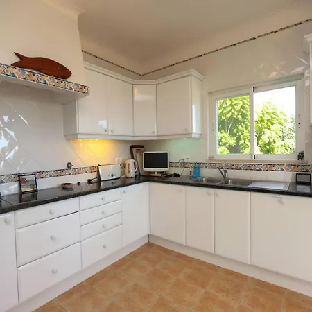 빌라 Peaceful 8 Bed Villa Sea Views Beautiful Garden *