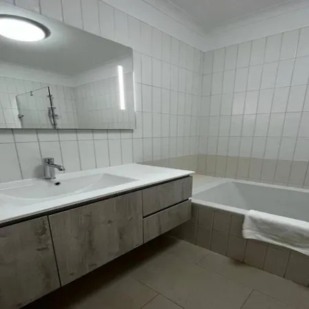 Peaceful 8 Bed Villa Sea Views Beautiful Garden *